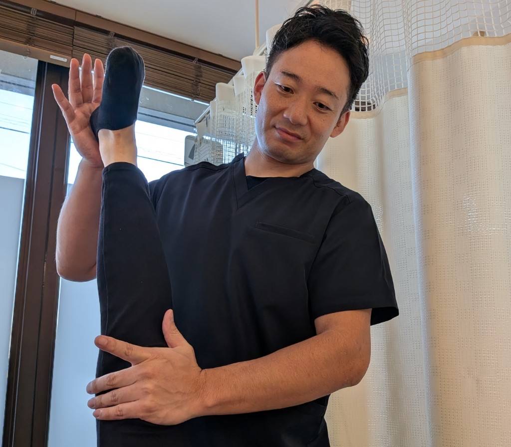 患者様の身体を評価し施術する柔道整復師